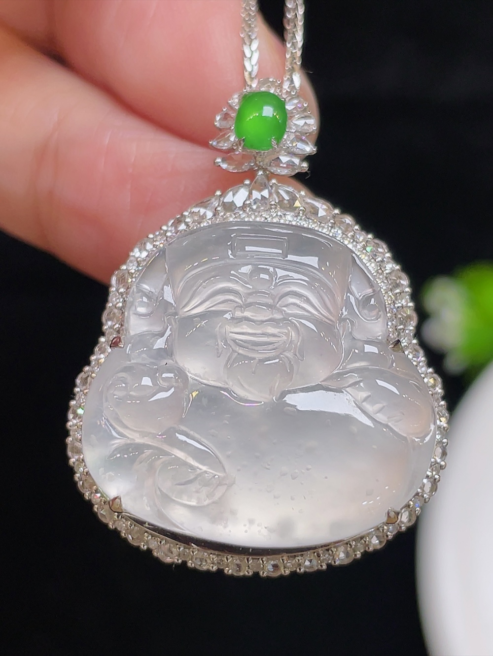 ️【冰种飘花，财神爷】大件饱满，通透水润，玉质细腻，翠色鲜艳，18k金奢华钻石镶嵌️，21.5-23.1-3.4