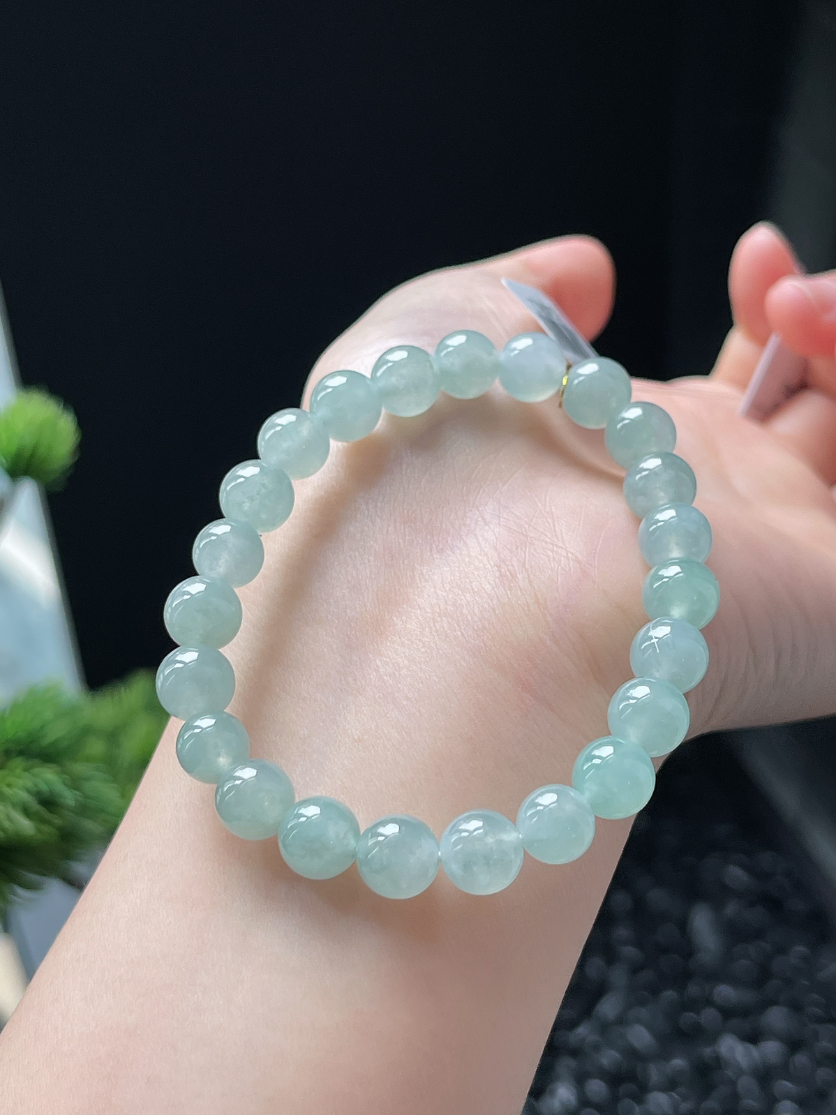 翡翠冰糯种淡绿色手链