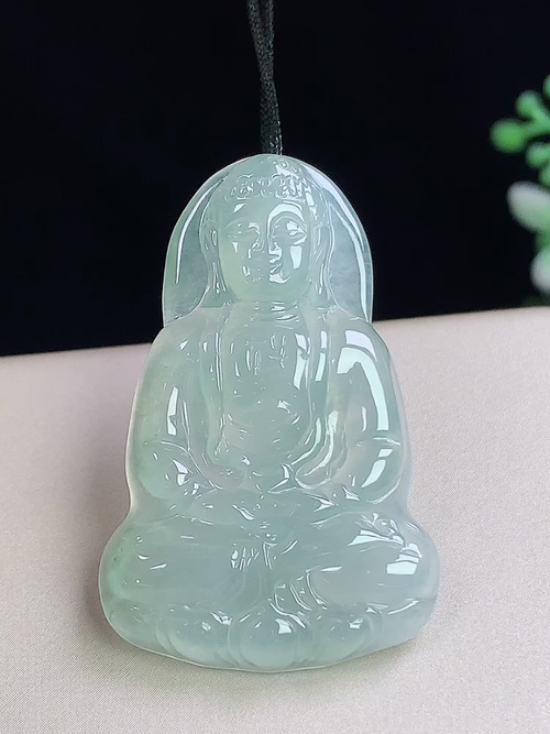 大日如来，无裂，尺寸37.7*24.1*4.8mm，D31ayd