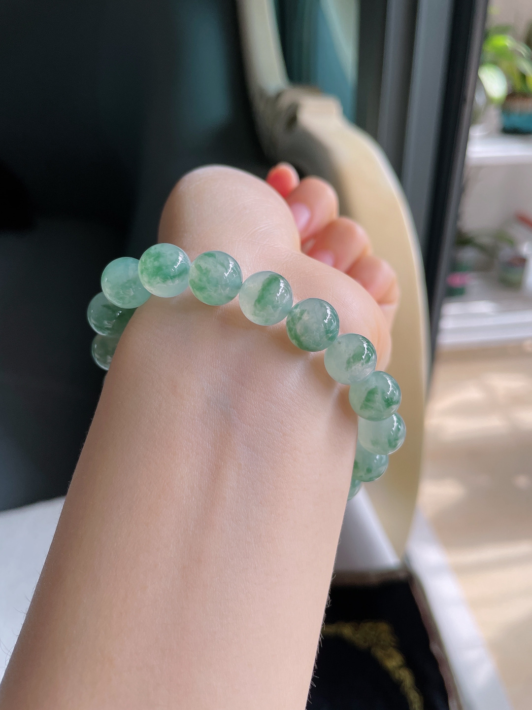 ️，缅甸天然翡翠A货，冰飘花手串，尺寸：10mm。【编3720】