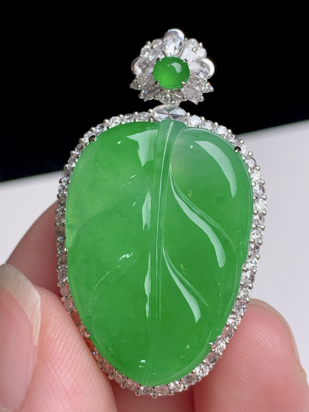 冰阳绿叶子，18k金钻镶嵌，40-23-10.6
