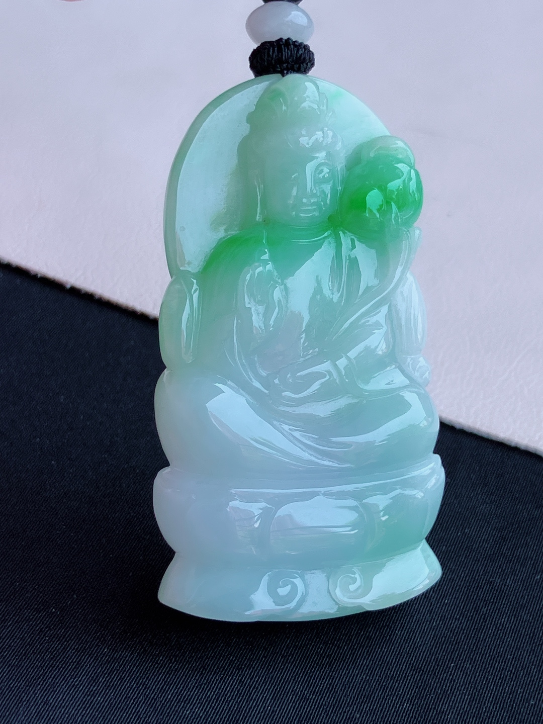 冰飘绿大势至菩萨，细腻精致，尺寸53.6/30/9/自然光实拍
