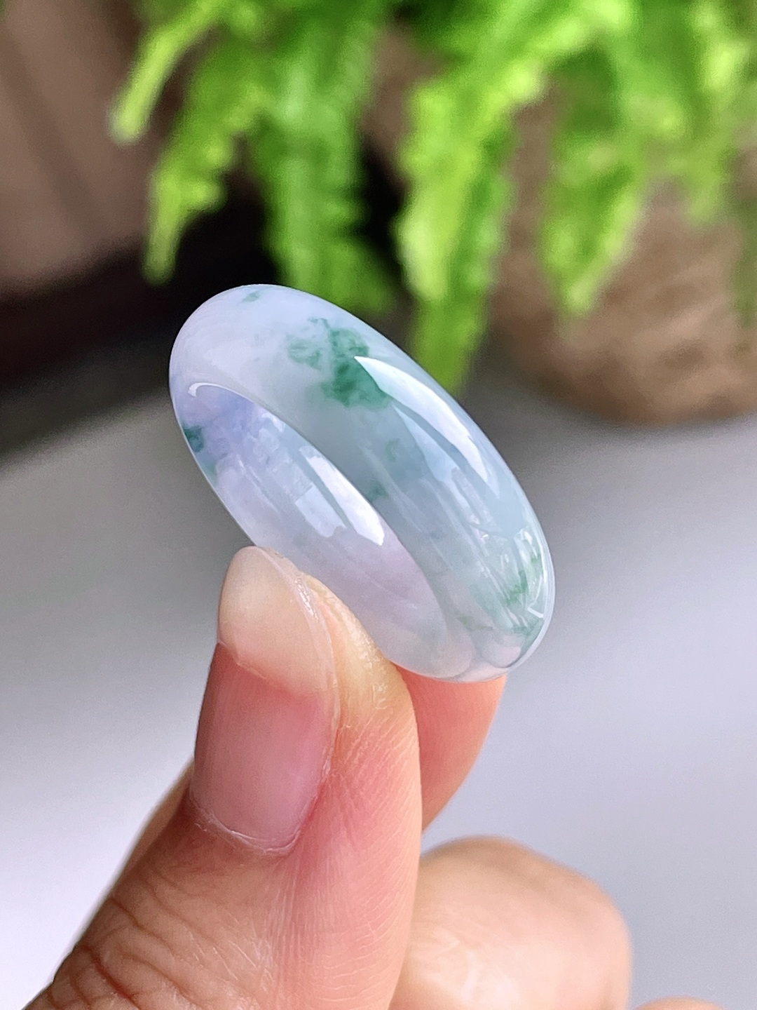 裸石冰紫罗兰戒圈指环,说明缅料无裂性比高莫奈花园飘花,尺寸7-4.4,圈口15号,重量5.6克