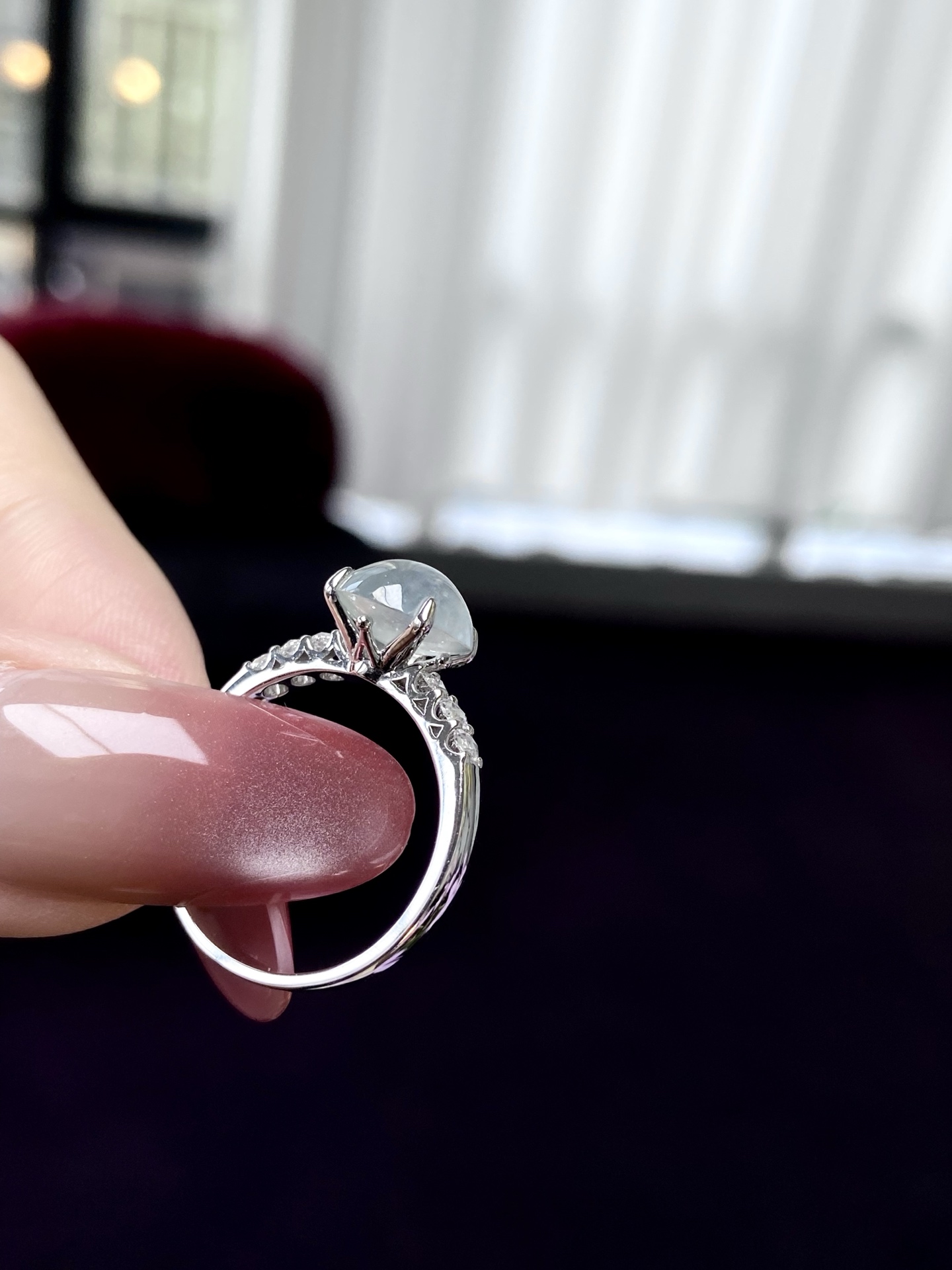 冰种蛋面戒指，水头足，简约不简单，日常完全不挑穿搭，裸石：8.7-5mm，无裂。