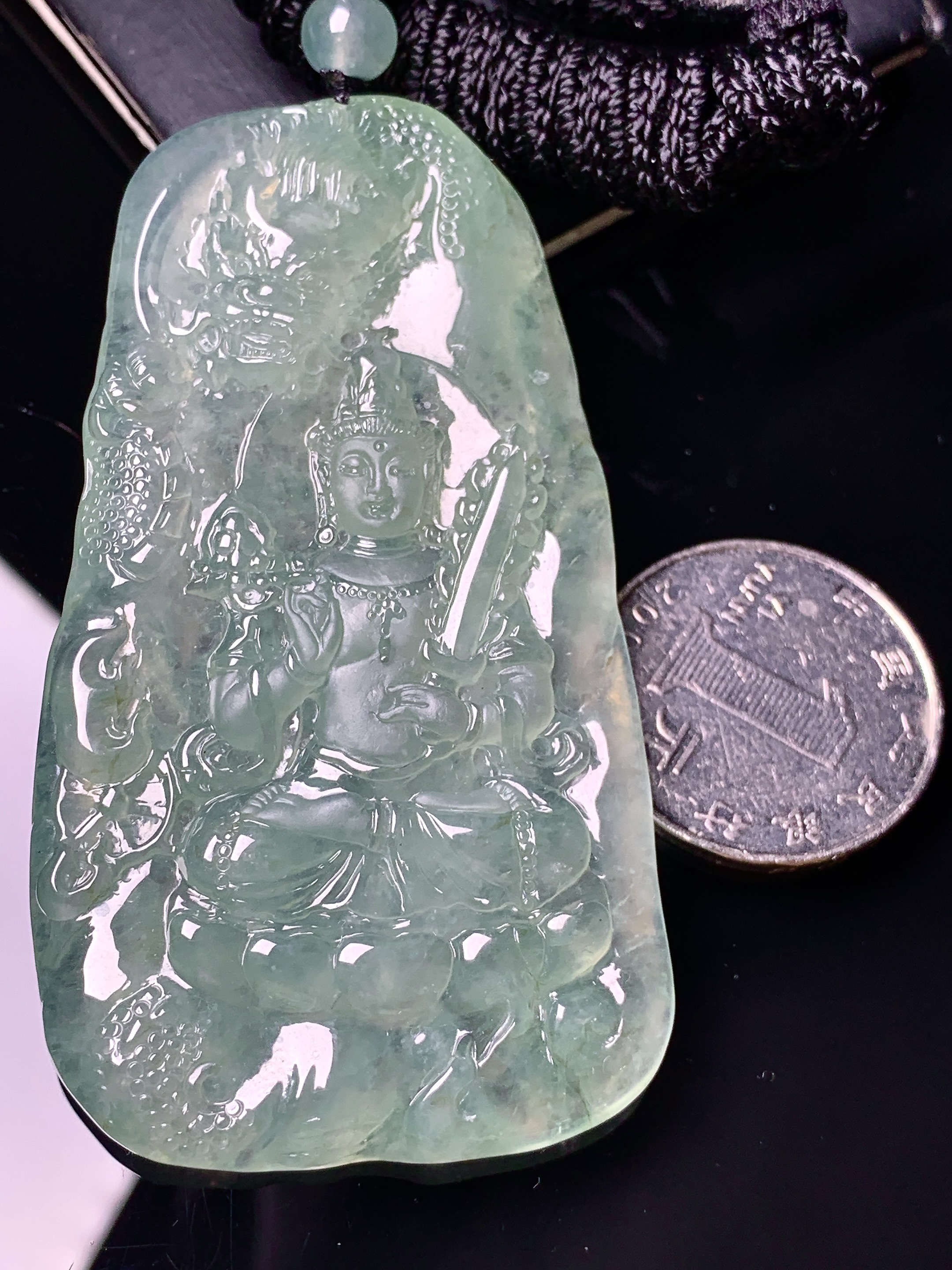 冰种文殊观音菩萨吊坠 玉质细腻 色泽艳丽清新 水润亮眼 整体尺寸72*40*6.8 x3