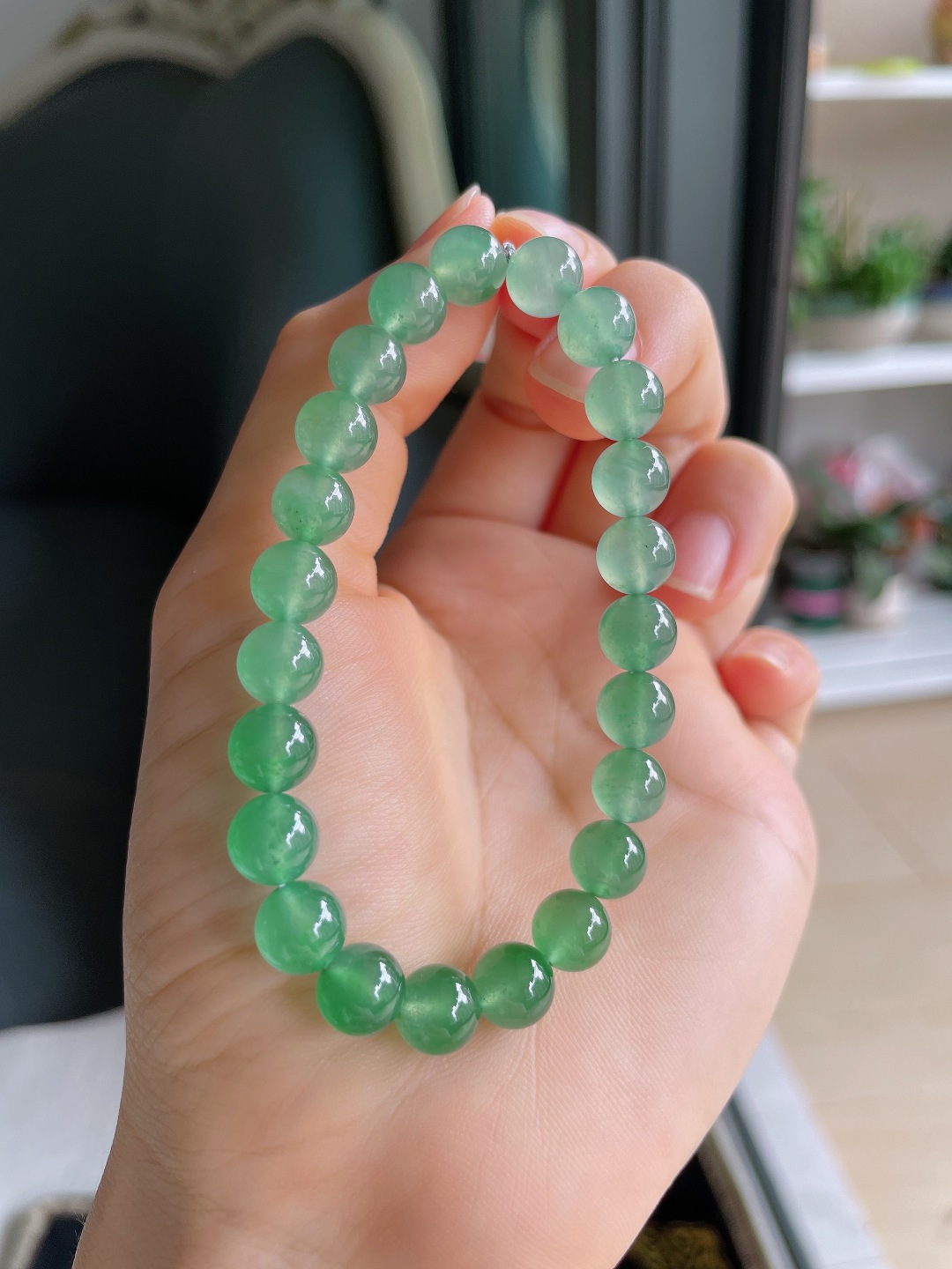 缅甸天然翡翠A货，冰满绿冰绿手串，尺寸：7.8mm。【编4152】