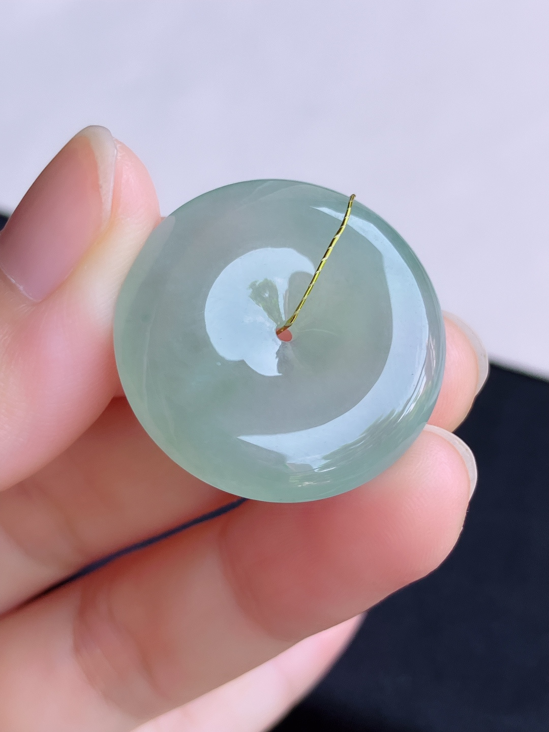 底色平安扣，晶莹剔透，尺寸28.5/6/自然光实拍