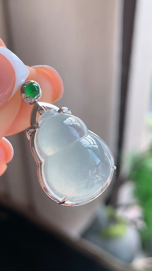 ️天然翡翠，冰葫芦18k金无裂，尺寸20-15.6-9 ac820