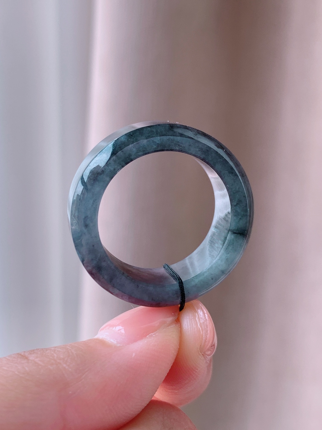 裸石冰乌鸡戒圈指环扳指,说明性比高意境,尺寸9.7-4.2,圈口26号,重量10克