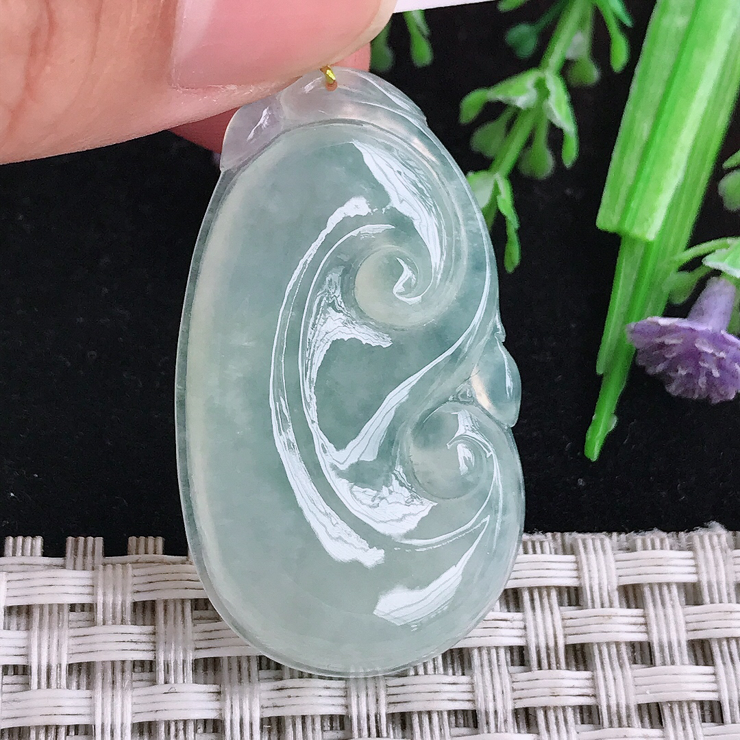 实拍A货翡翠40/23/4.5老坑冰透起胶冰晴如意吊坠翡翠玉坠