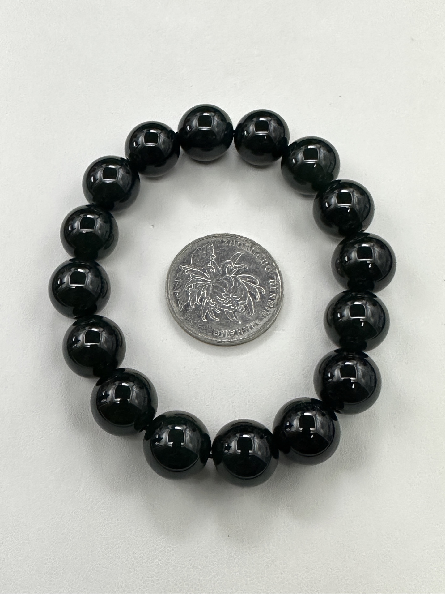 ️【墨翠手串13mm】老坑冰种   黑度好  灯照全透  呈帝王绿  种老起光   底极细腻  圆润饱满