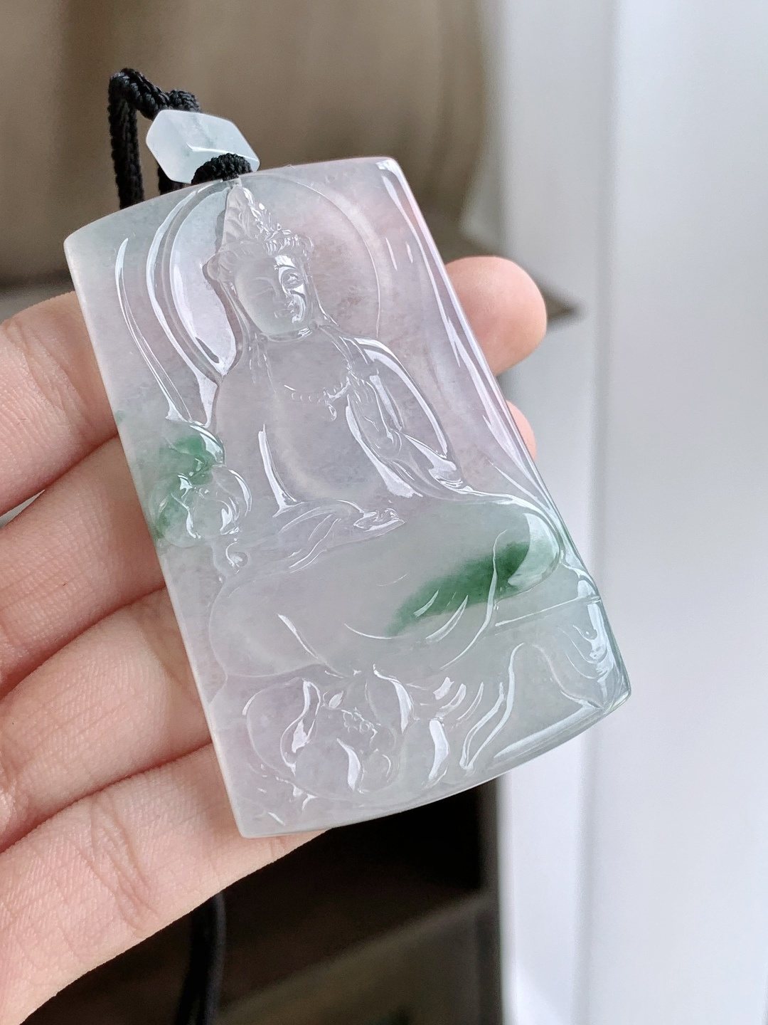 冰飘花大势至菩萨持莲观音牌吊坠，缅料性比高厚装，尺寸65.3-41.6-6，重量41.8克