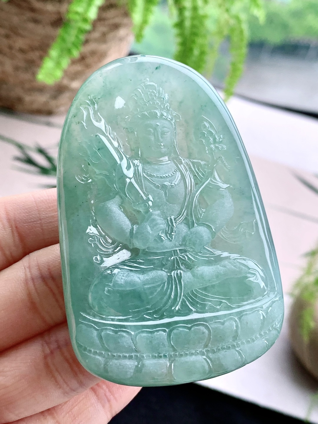 冰晴水虚空藏菩萨牌吊坠,性比高 超厚,尺寸75.3-48.3-11.5,重量80.2克
