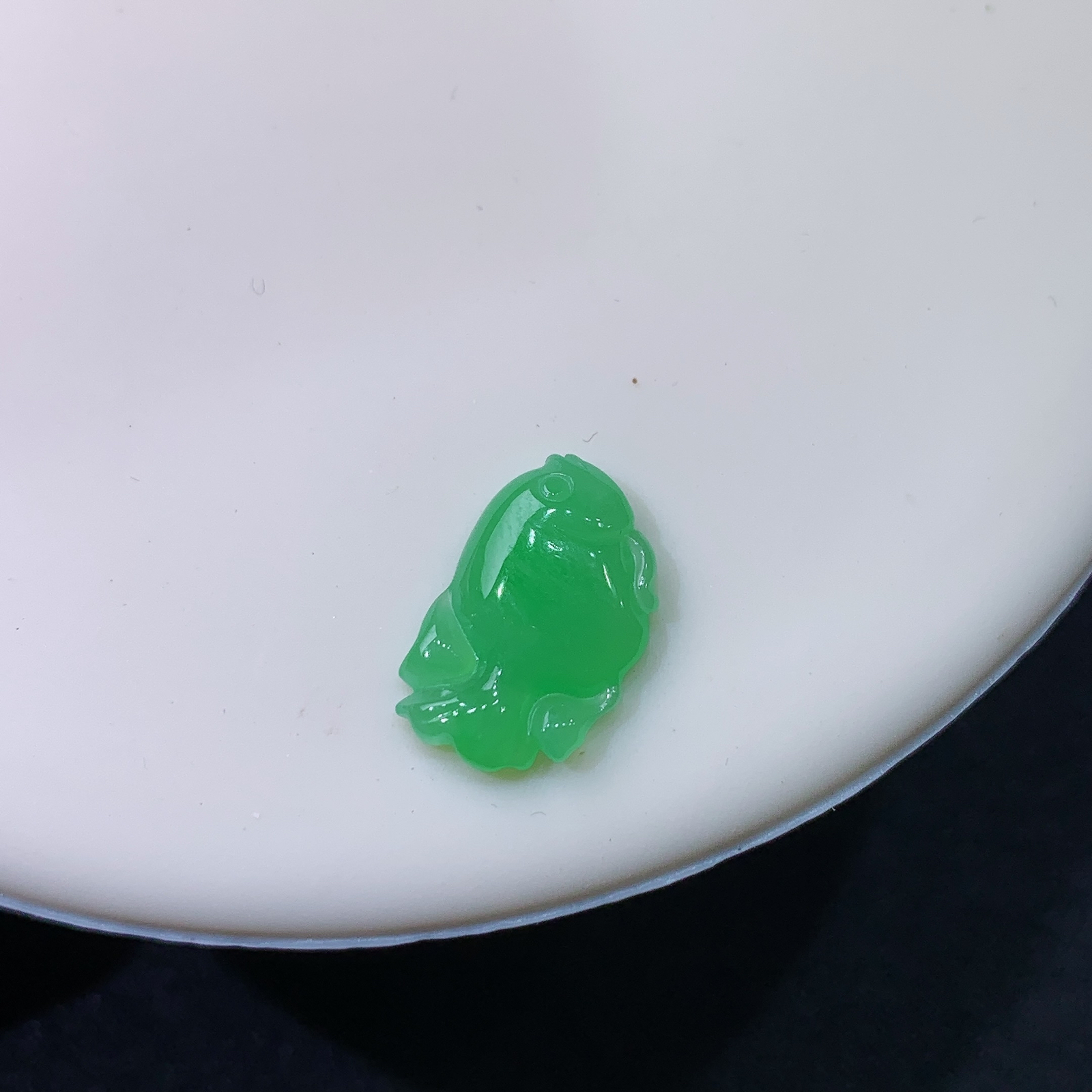 冰阳绿小鱼，镶嵌佳品，冰润细腻，种水足，Ht 尺寸14*8.9*2.8
