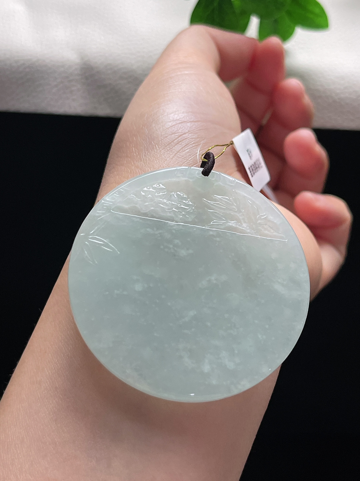 翡翠冰糯种淡绿色仿古无事牌