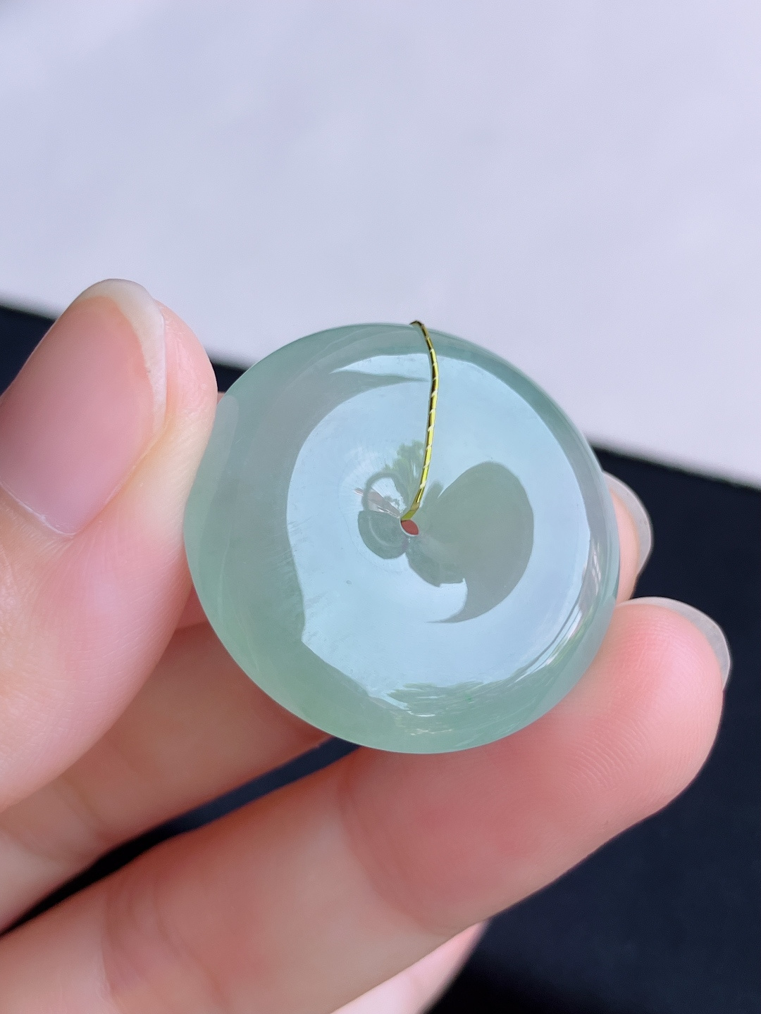 底色平安扣，晶莹剔透，尺寸28.5/6/自然光实拍
