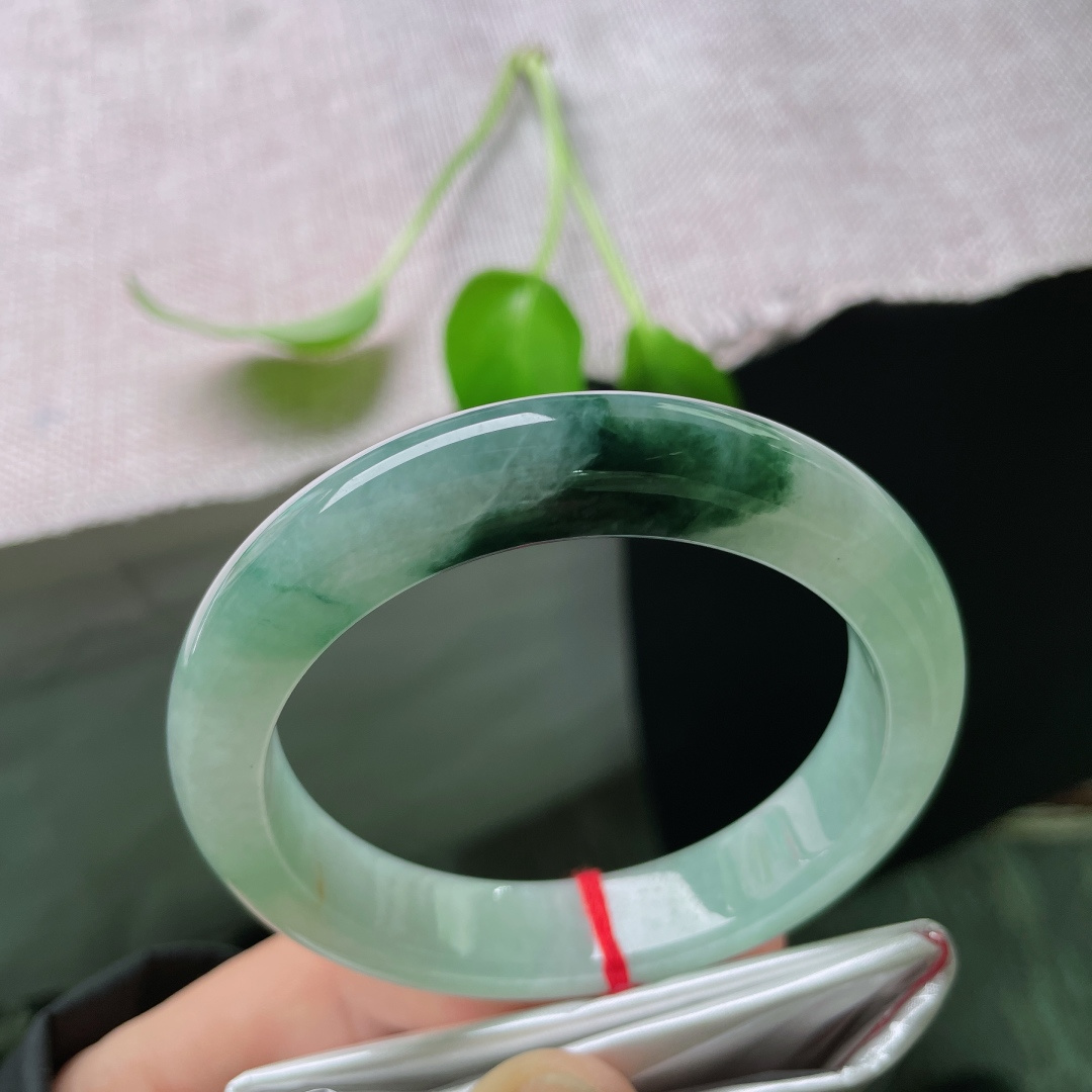 飘花正圈，水润细腻，婉间山水，飘花如诗，贵气，有棉线，ss54628a