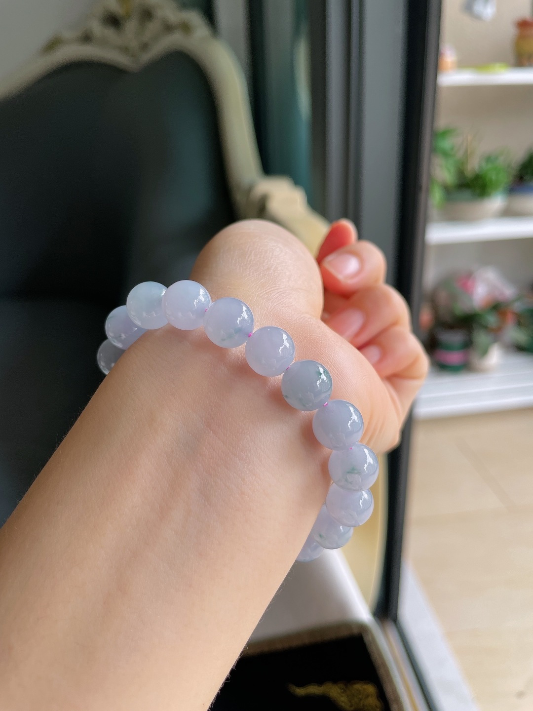 ️，缅甸天然翡翠A货，冰飘花手串，尺寸：9.8mm。【编4588】