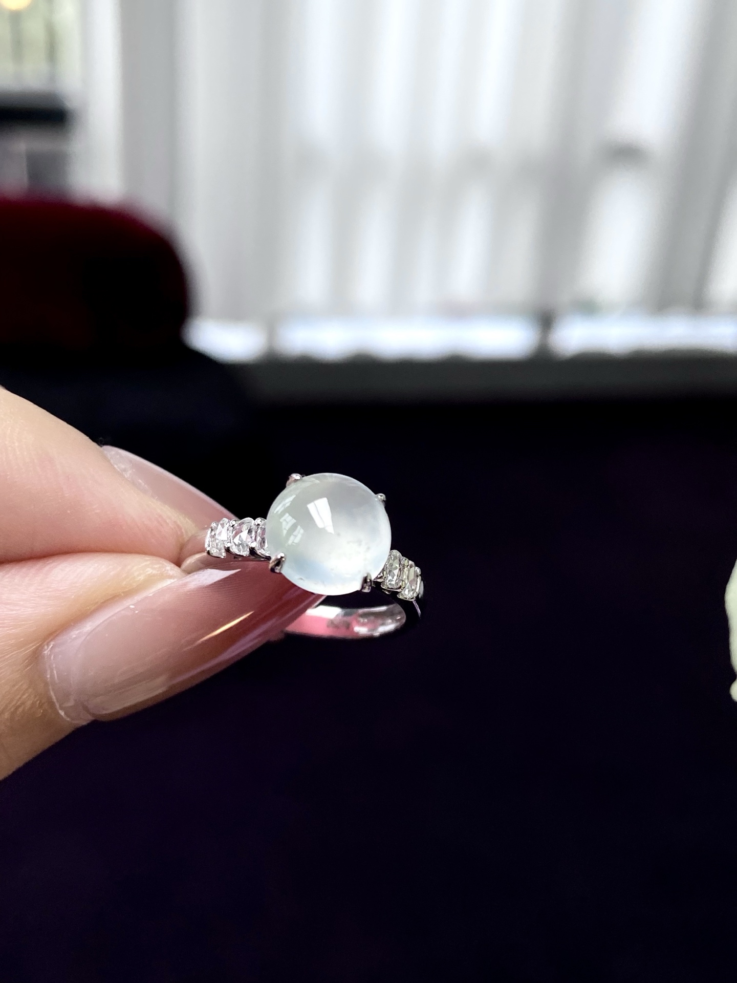 冰种蛋面戒指，水头足，简约不简单，日常完全不挑穿搭，裸石：8.7-5mm，无裂。