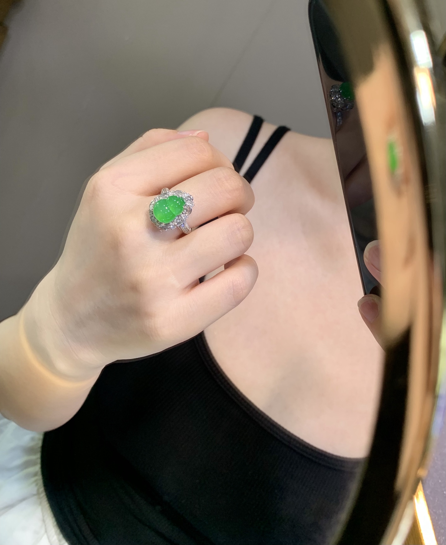 ️【18k金镶嵌葫芦吊坠戒指两用款】种老细腻，色阳浓郁起胶，尺寸：圈口：11.5，成品：24.3*13.2*11.7，裸石：11.7*8.6*4.2,c82830