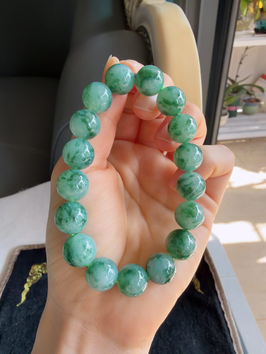 缅甸天然翡翠A货，冰飘花手链，尺寸：12mm。【编3586】