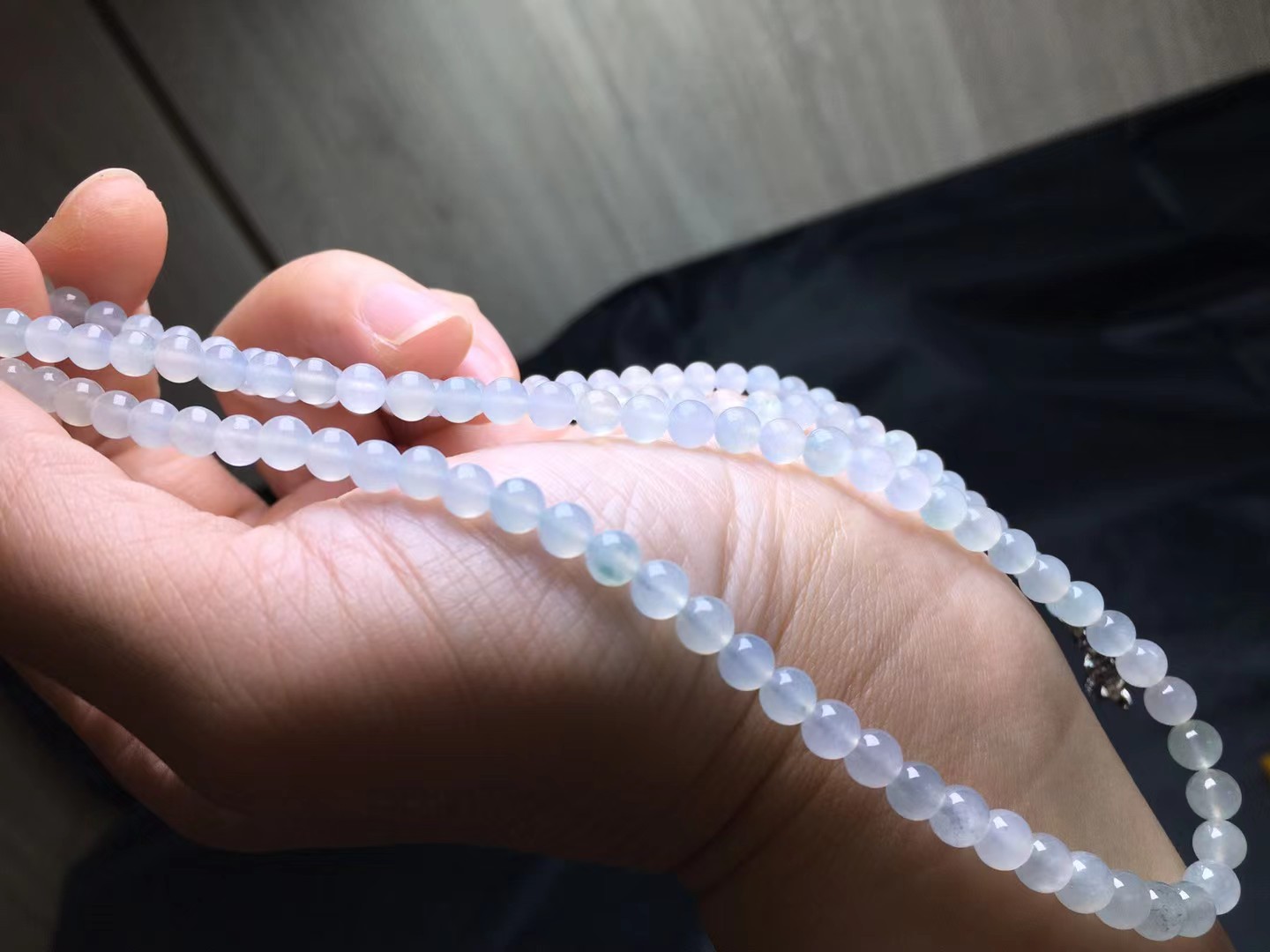 冰种珠链，卡5.2～4.2mm，145颗，种好，玉质细腻，均匀，冰透水润，颗颗精选
