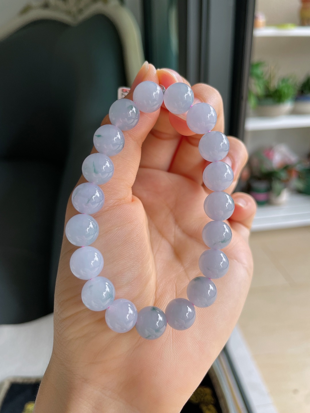 ️，缅甸天然翡翠A货，冰飘花手串，尺寸：9.8mm。【编4588】