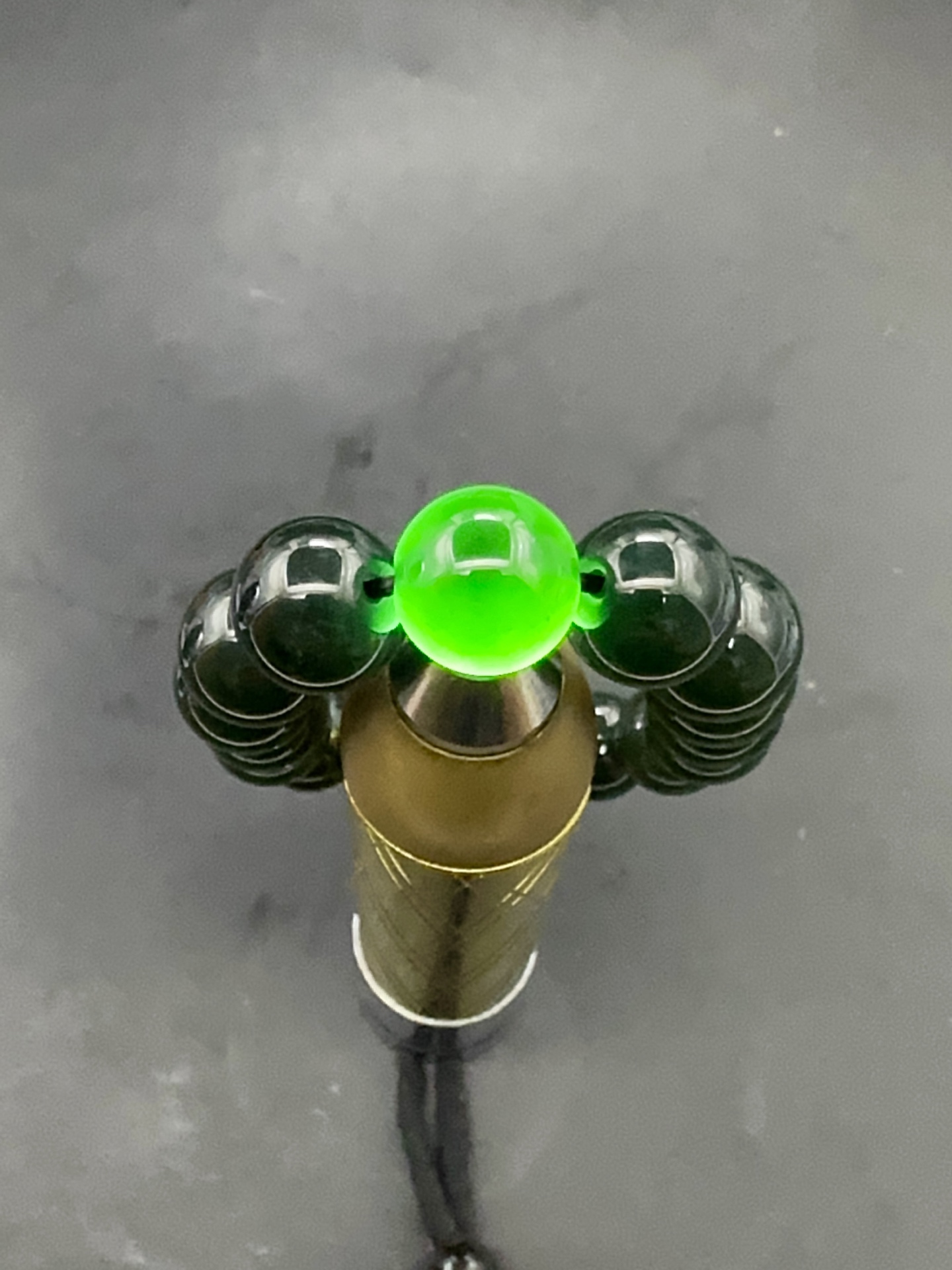 ️【墨翠手串13mm】老坑冰种   黑度好  灯照全透  呈帝王绿  种老起光   底极细腻  圆