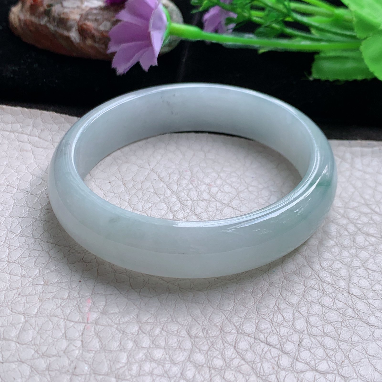 js自然光59*54.5*13.5*7贵妃镯 缅甸翡翠a货玉手镯飘花蛋形宽边玉手环