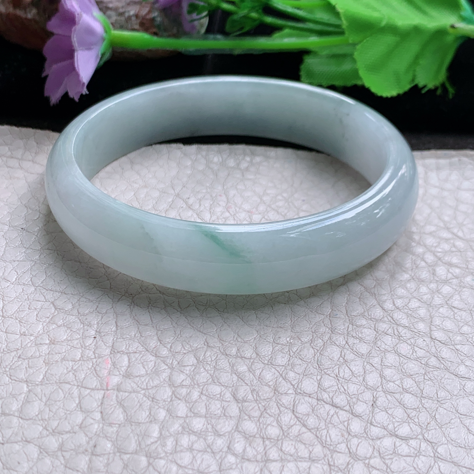 js自然光59*54.5*13.5*7贵妃镯 缅甸翡翠a货玉手镯飘花蛋形宽边玉手环
