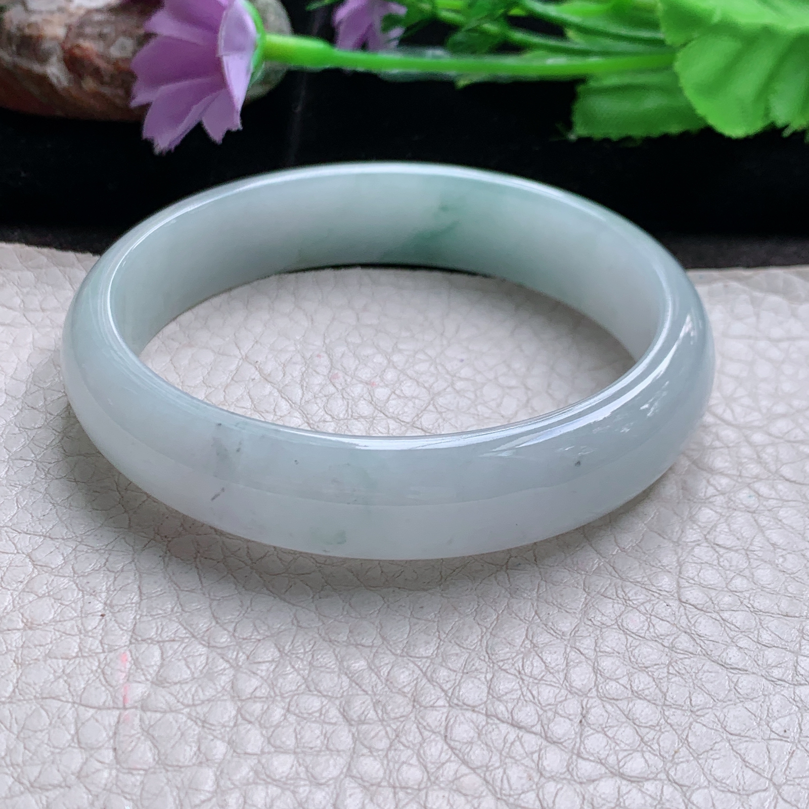 js自然光59*54.5*13.5*7贵妃镯 缅甸翡翠a货玉手镯飘花蛋形宽边玉手环