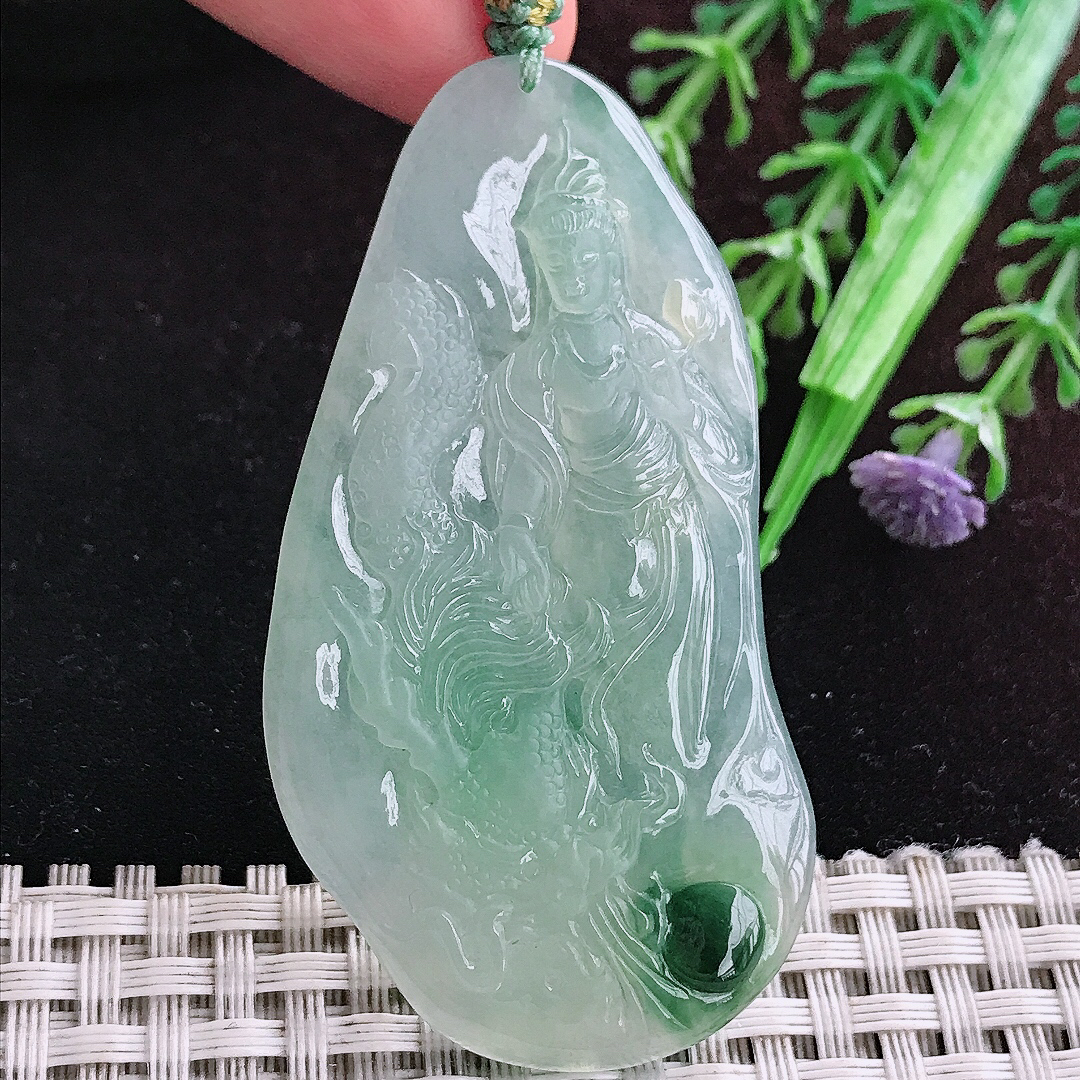 实拍A货翡翠61/33/4.8老坑冰胶晴绿御龙观音吊坠翡翠玉坠