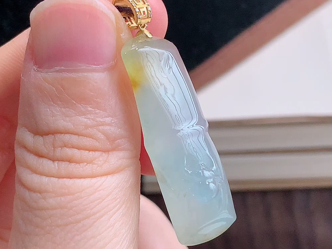 18K金伴钻节节高，无裂，尺寸41.4/33.5-11.6-9.8mm，包A附证书