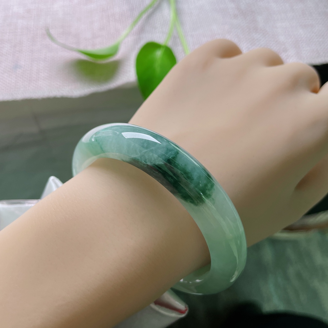 飘花正圈，水润细腻，婉间山水，飘花如诗，贵气，有棉线，ss54628a