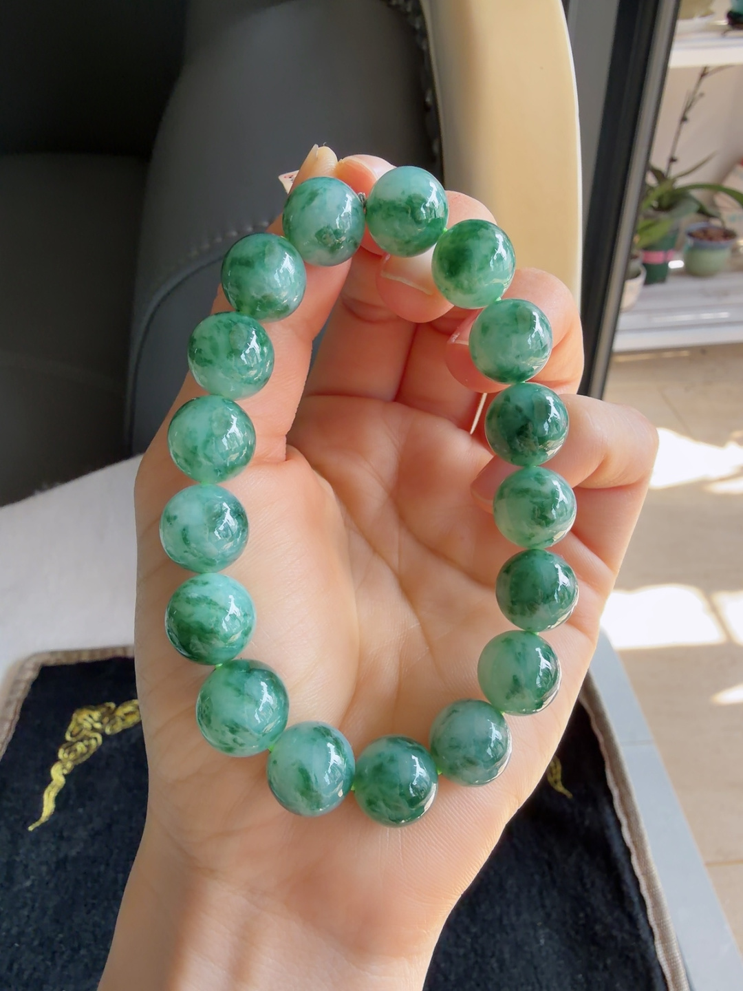 缅甸天然翡翠A货，冰飘花手链，尺寸：12mm。【编3586】