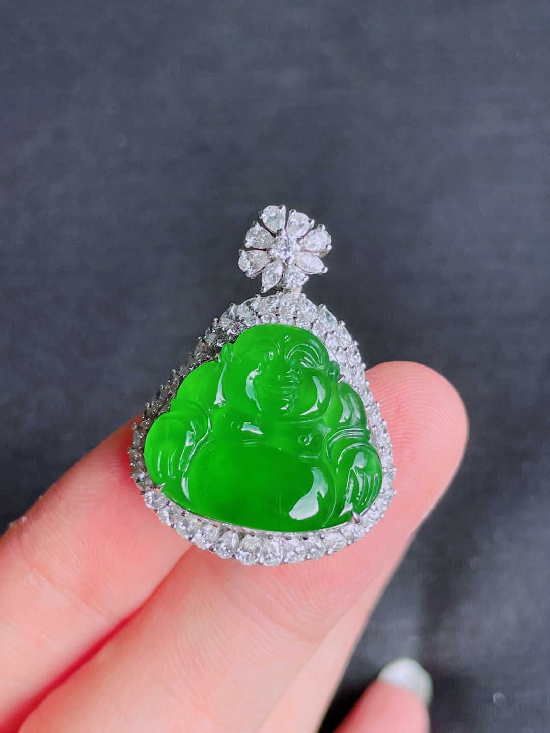 高冰绿佛公吊坠，晶莹剔透，新颖时尚，无裂，18-20.5-4