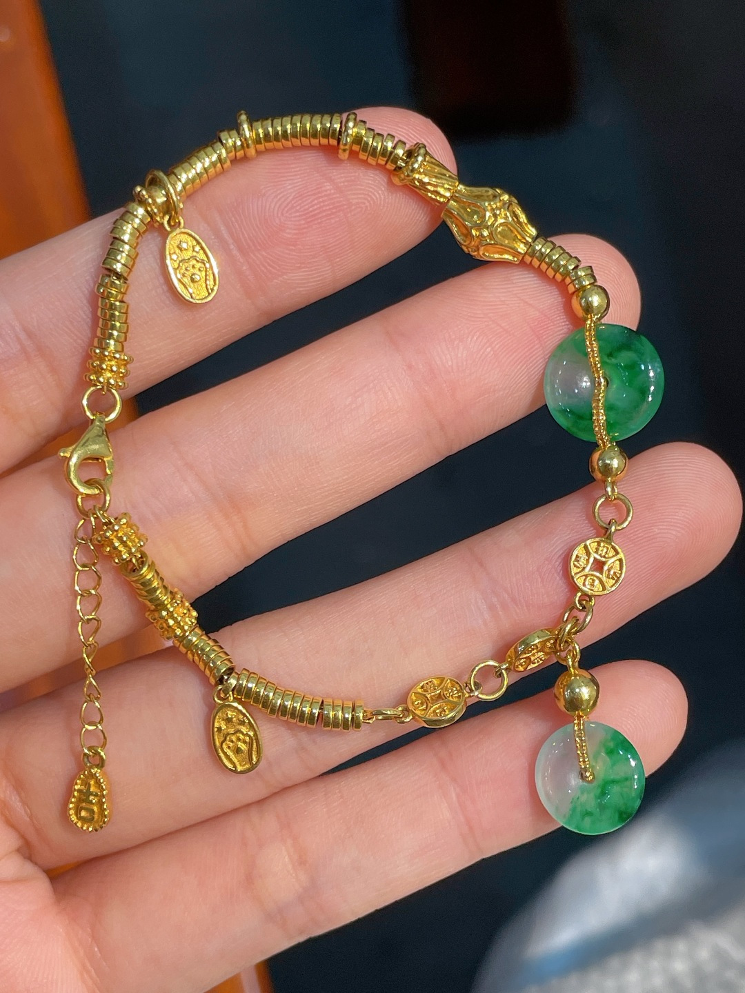 ️冰绿扣子手链,,18k金镶嵌,11.1-2.6