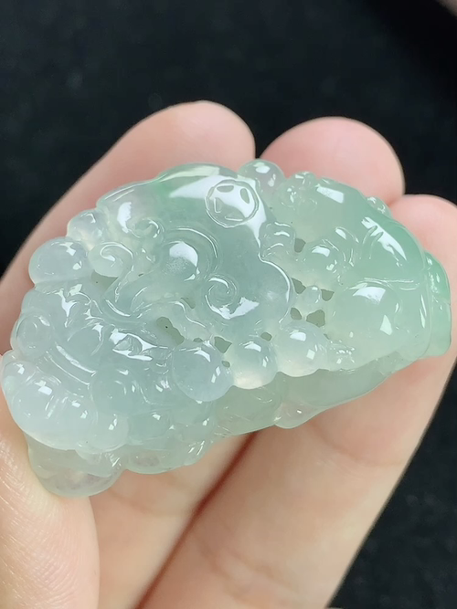 貔貅，无裂，尺寸38.7*22.3*13mm，D31jcy