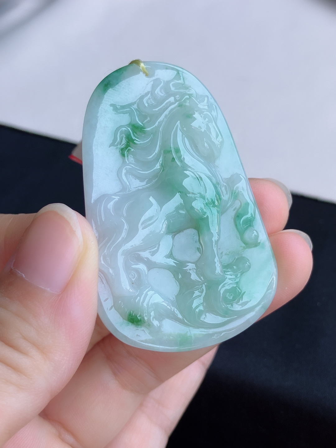 ️冰飘花生肖马牌，细腻精致，尺寸54.4/35.8/5/自然光实拍