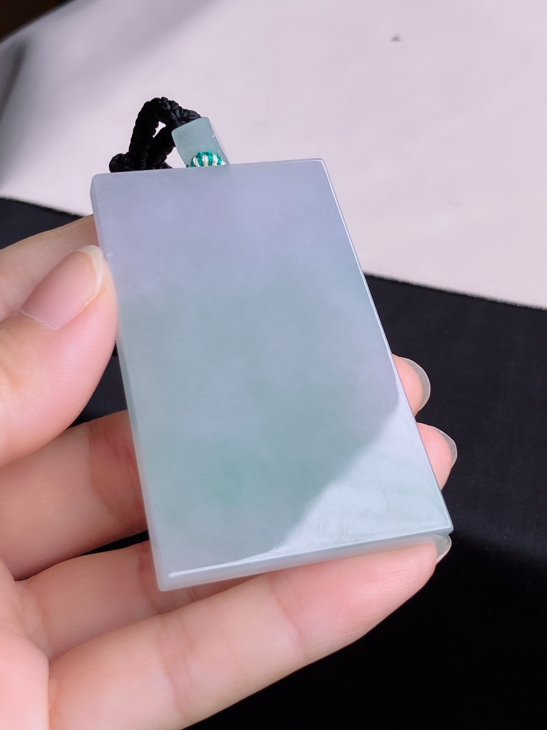 ️双彩大平安牌，简约时尚，尺寸62.2/41.3/6.2/自然光实拍