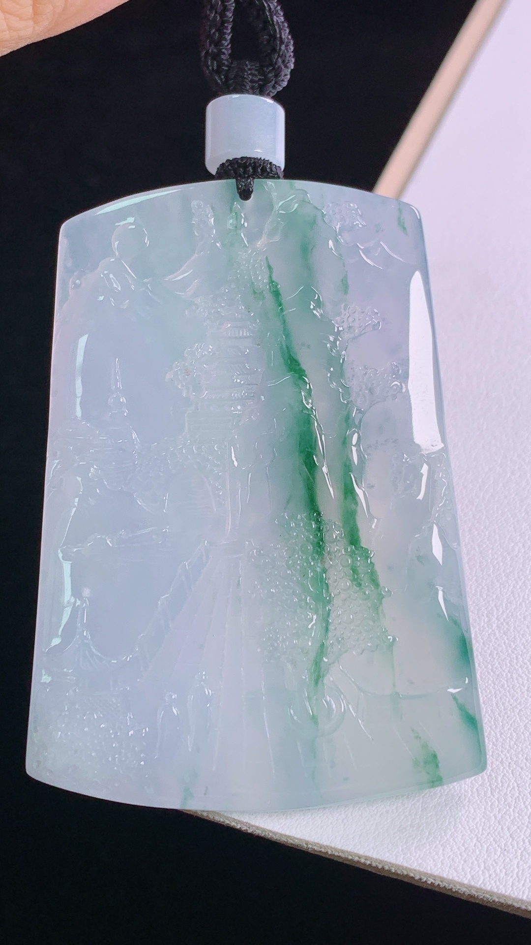 紫飘花山水牌，紫气东来，花色灵动，无裂，尺寸:62.8-45.2-5.5mm，29