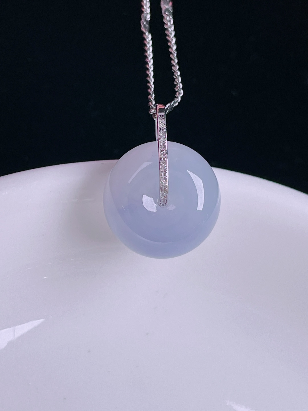 ️路路通，18k镶嵌，老种起光，细底通透，尺寸：裸石14/8.4mm0901