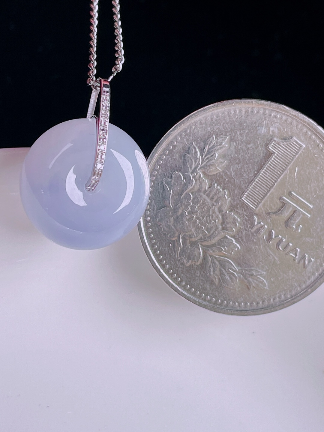 ️路路通，18k镶嵌，老种起光，细底通透，尺寸：裸石14/8.4mm0901