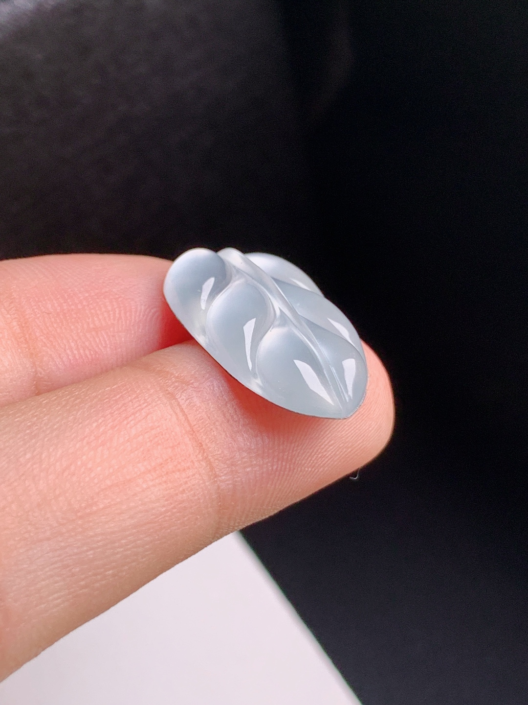 树叶，荧光满满，线条流畅，事业有成