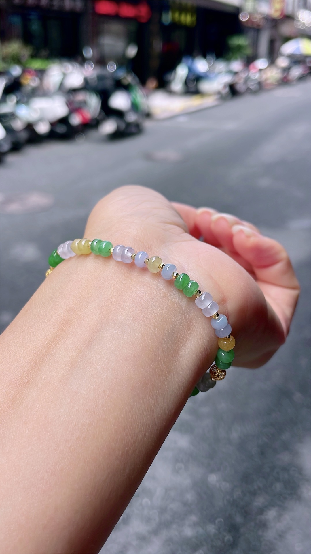 冰三彩算盘珠手串 色泽艳丽，颗颗精选 尺寸：4/2.6