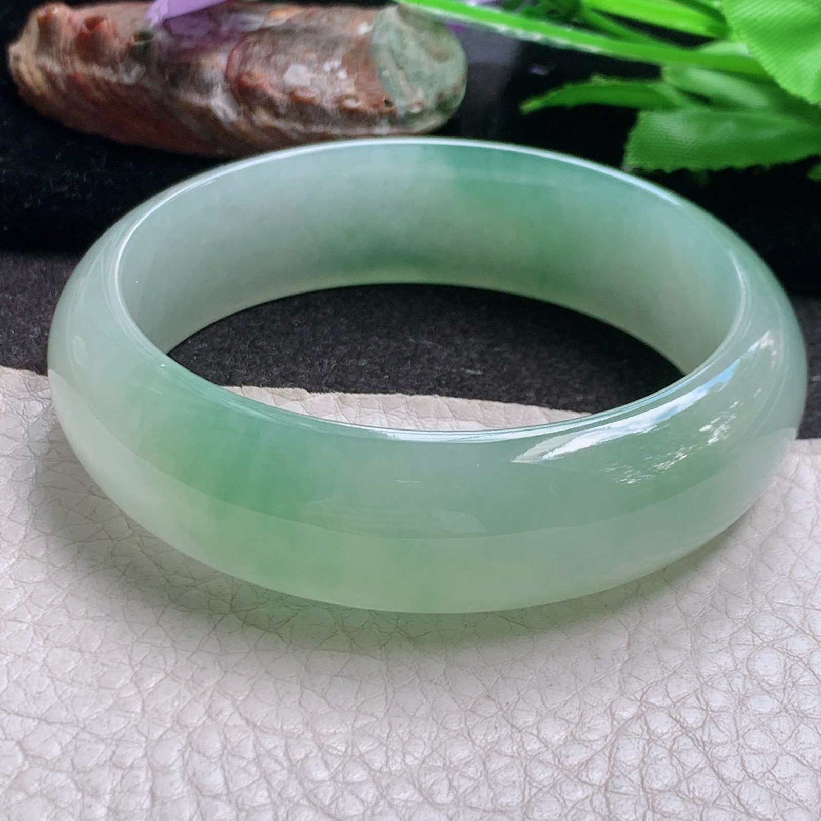 xc收藏款大圈口60*18*8.2轮胎镯 缅甸翡翠a货玉手镯高品质冰绿宽边玉手环