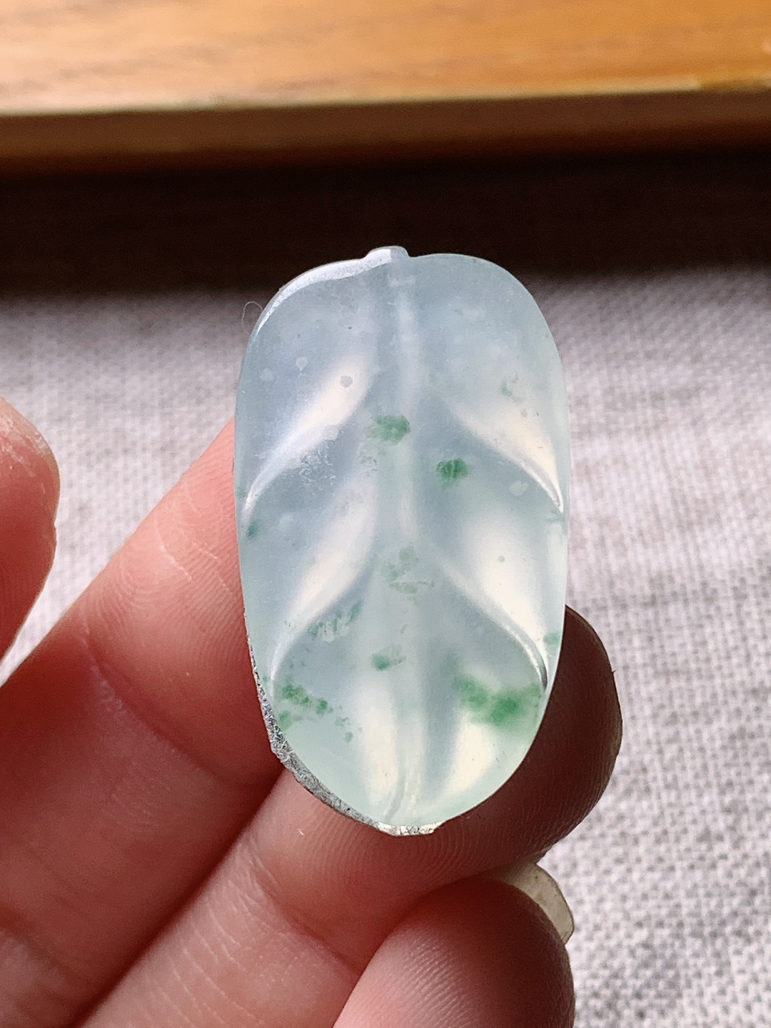 冰种飘花叶子，水润种老，0901 尺寸27.4*15.5*3.6