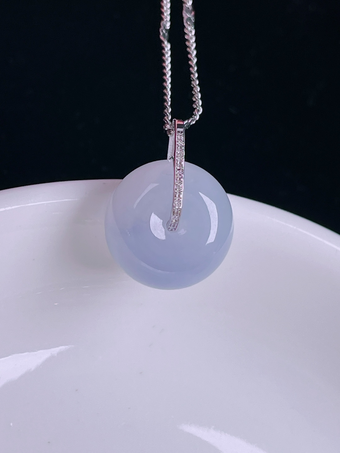 ️路路通，18k镶嵌，老种起光，细底通透，尺寸：裸石14/8.4mm0901