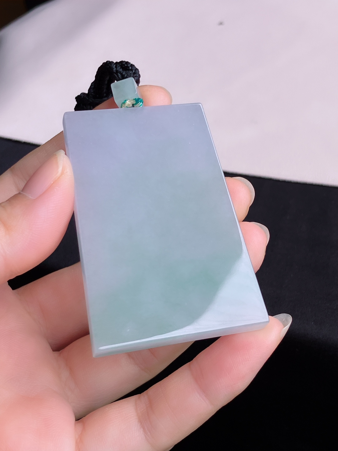 ️双彩大平安牌，简约时尚，尺寸62.2/41.3/6.2/自然光实拍