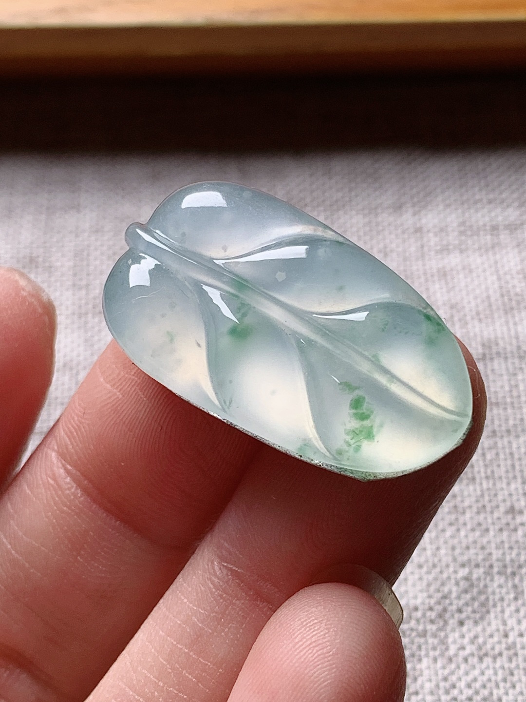 冰种飘花叶子，水润种老，0901 尺寸27.4*15.5*3.6